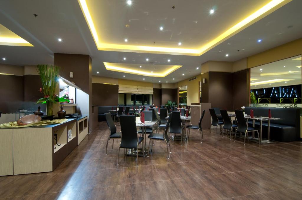 Restaurace v ubytování Aria Gajayana
