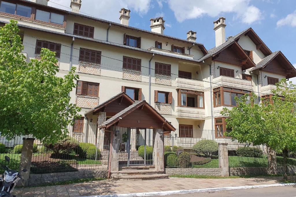 Belíssimo Apartamento em Gramado - Imperdível  Belíssimo Apartamento em Gramado - Imperdível