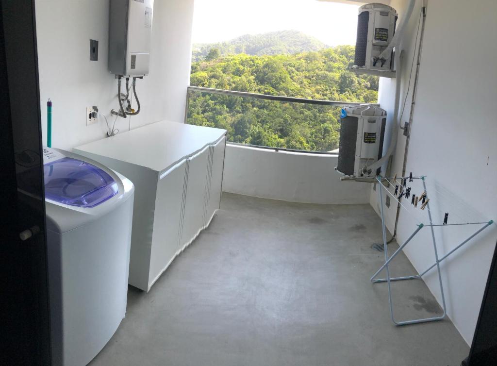  Apto Moderno na Praia Brava