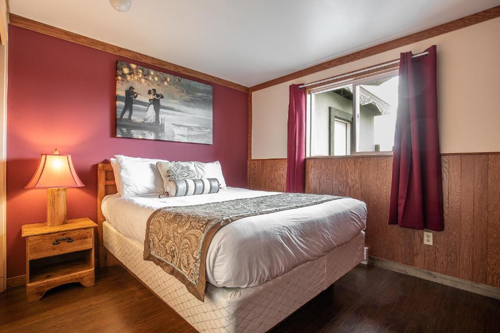 Wanderlust Inn - One-Bedroom Suite