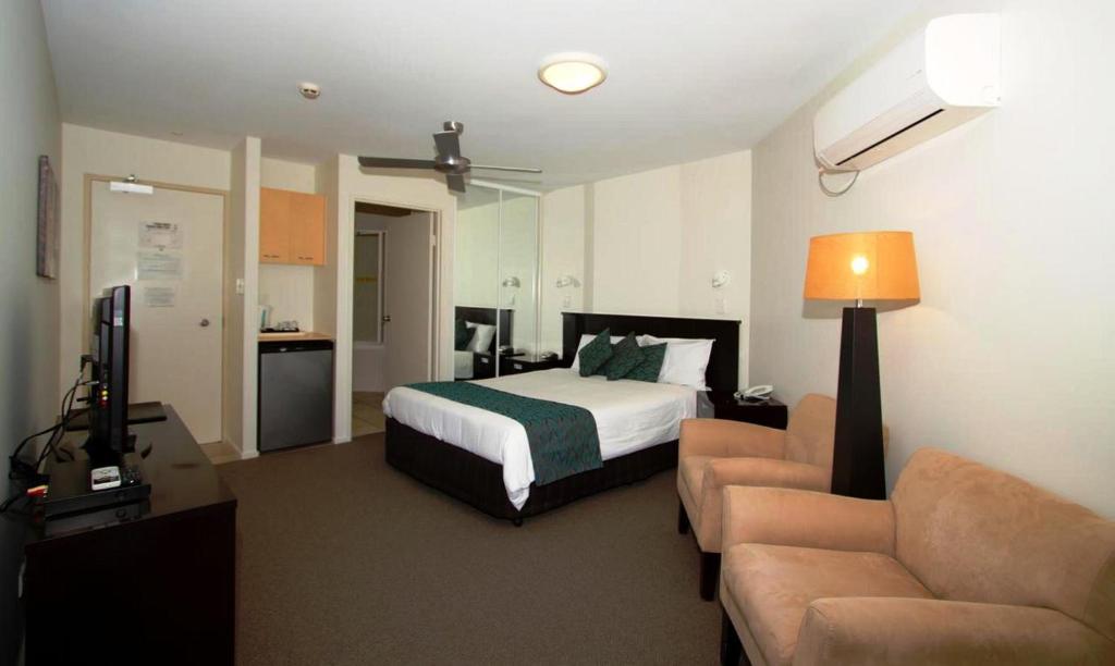 The Beach Retreat Coolum - Sala De Reina Con Vista Al Mar