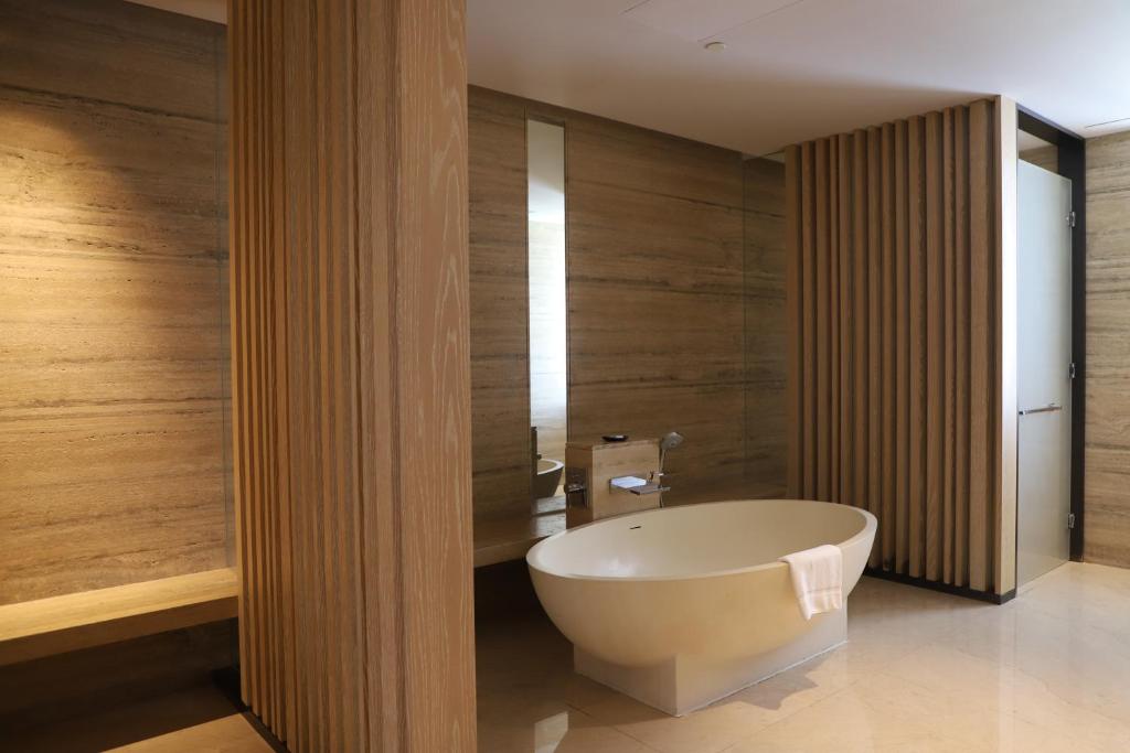 Grand Hyatt Sanya Haitang Bay Resort and Spa - Deluxe Family Room