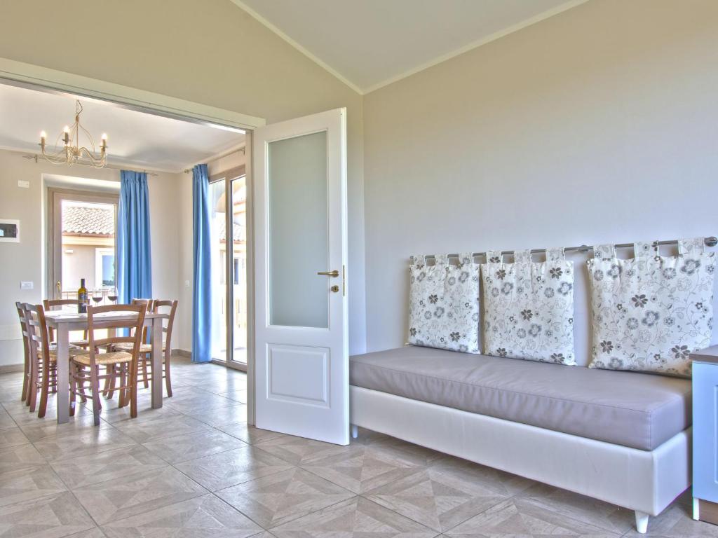 Posezení v ubytování Apartment Il Felciaione-8 by Interhome