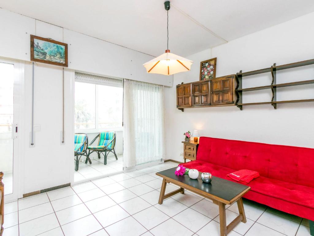 Posezení v ubytování Studio Roses Holiday Center-11 by Interhome