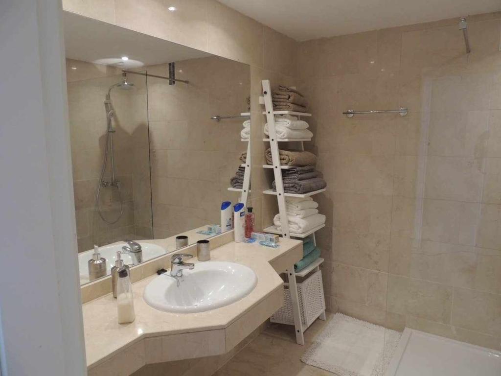 Appartement Puerto Banús Marbella (Spanje Marbella) - Booking.com