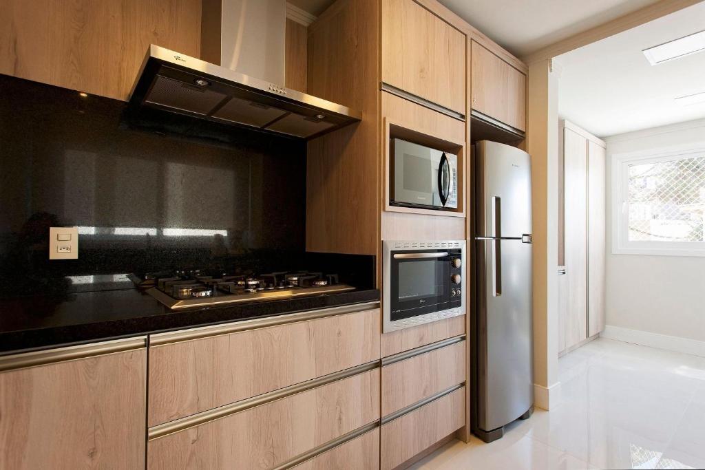  Apartamento junto à Rua Coberta de Canela - Alto Padrão