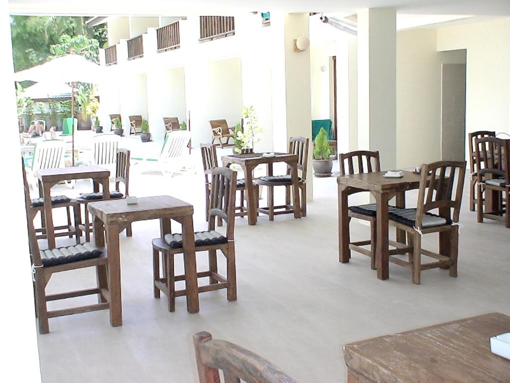 Restaurace v ubytování Cozy apartment in Ko Samui 64 m² with shared pool