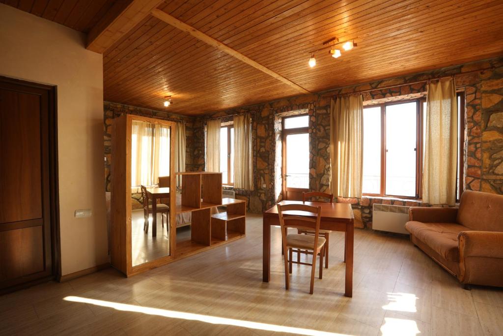 Istumisnurk majutusasutuses Apaga Resort