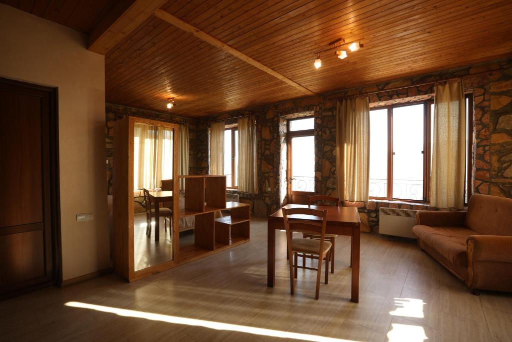 Istumisnurk majutusasutuses Apaga Resort