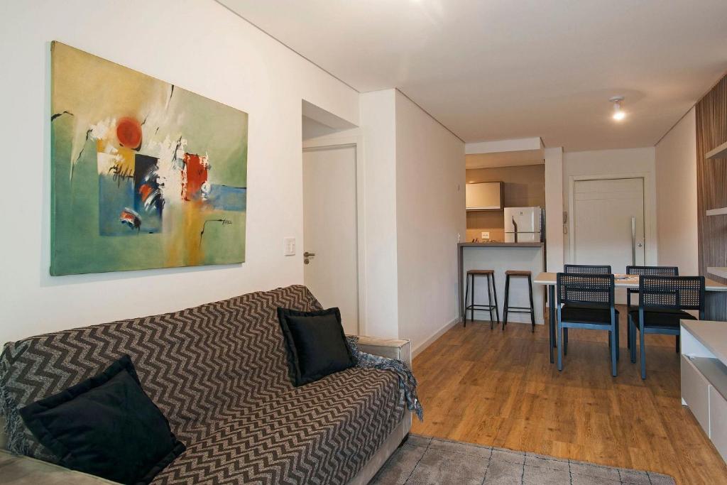  Lindo apartamento com 2 quartos no Centro de Canela