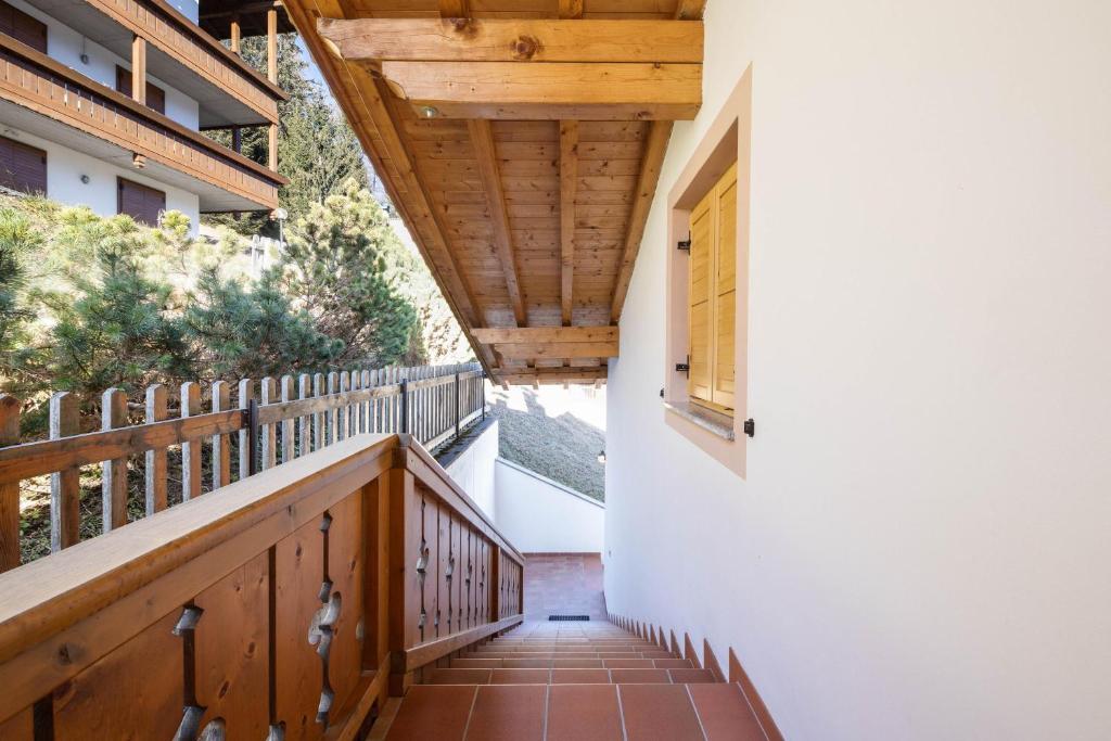 Balkón alebo terasa v ubytovaní Villa Mazzel with balcony