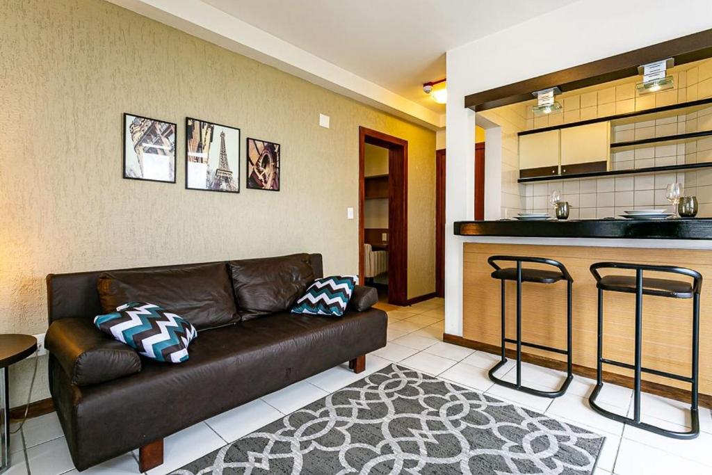  Apartamento em condomínio com infra completa e vista mar CA17