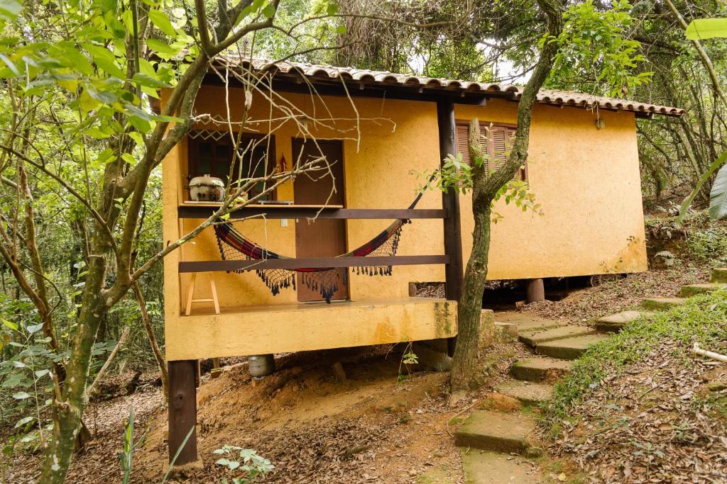 Chalés do Beto em Macacos - Chalet De Una Habitación (naranja)