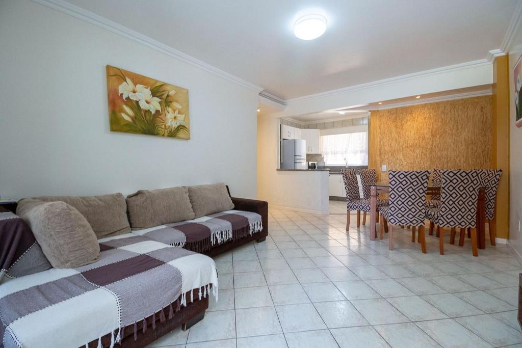  Aluguel Apartamento 3 quartos s 1 suíte 100m Mar Bombas SC