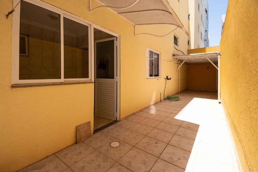  Aluguel Apartamento 3 quartos s 1 suíte 100m Mar Bombas SC