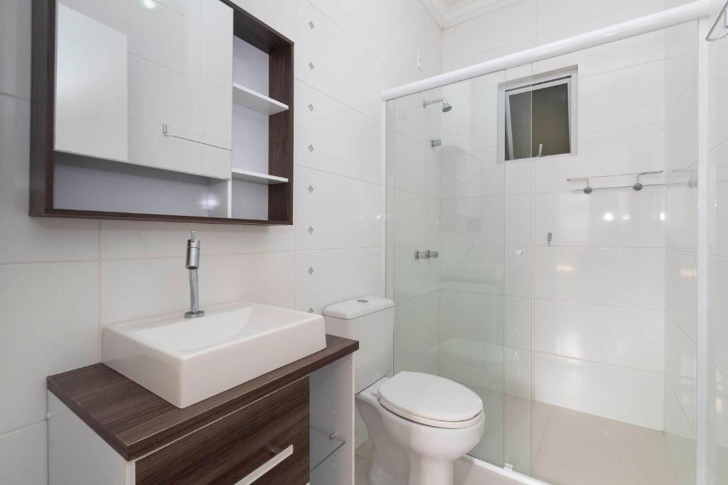  Aluguel de Apartamento 2 quartos sendo 1 suíte p/ 6 pessoas em Bombas