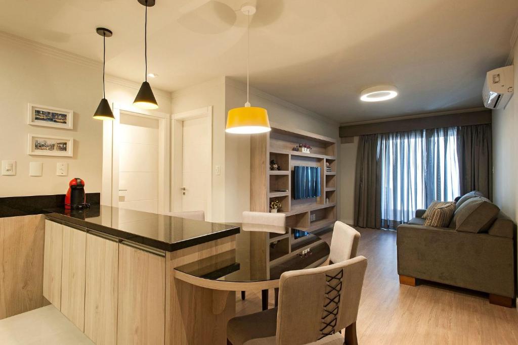  Apartamento junto à Rua Coberta de Canela - Melhor localização