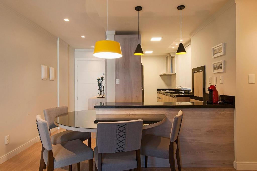  Apartamento junto à Rua Coberta de Canela - Melhor localização