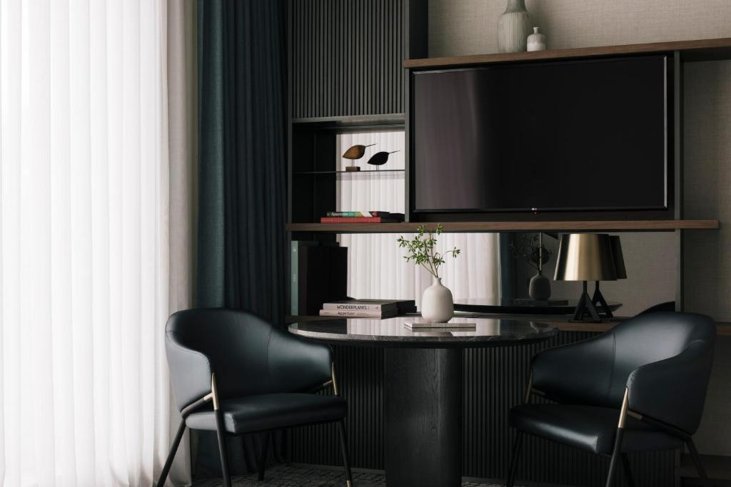 Kimpton Maa-Lai Bangkok by IHG - 9