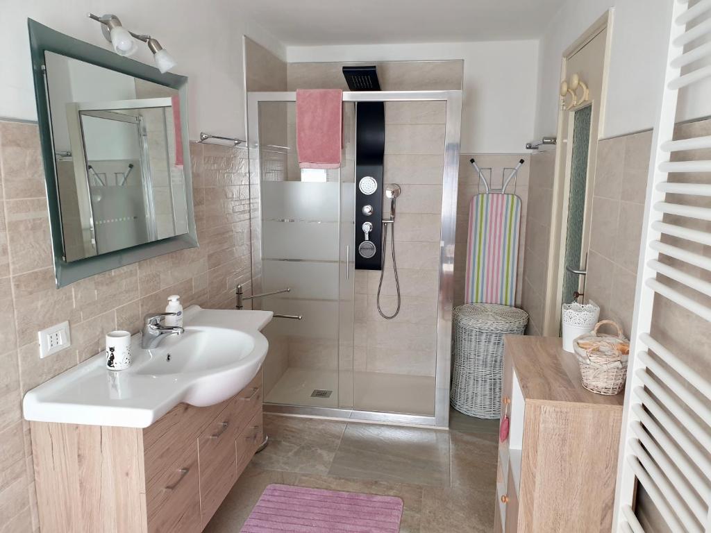 A bathroom at A Casa Di Clementina