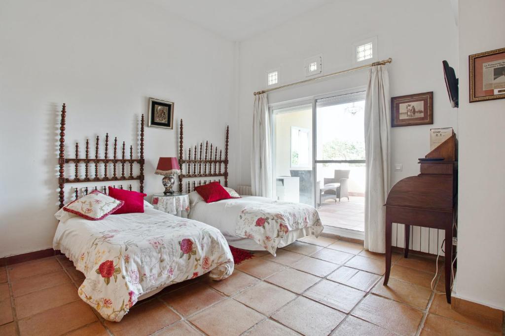 Posteľ alebo postele v izbe v ubytovaní Charming villa in Sanlúcar de Barrameda with private pool