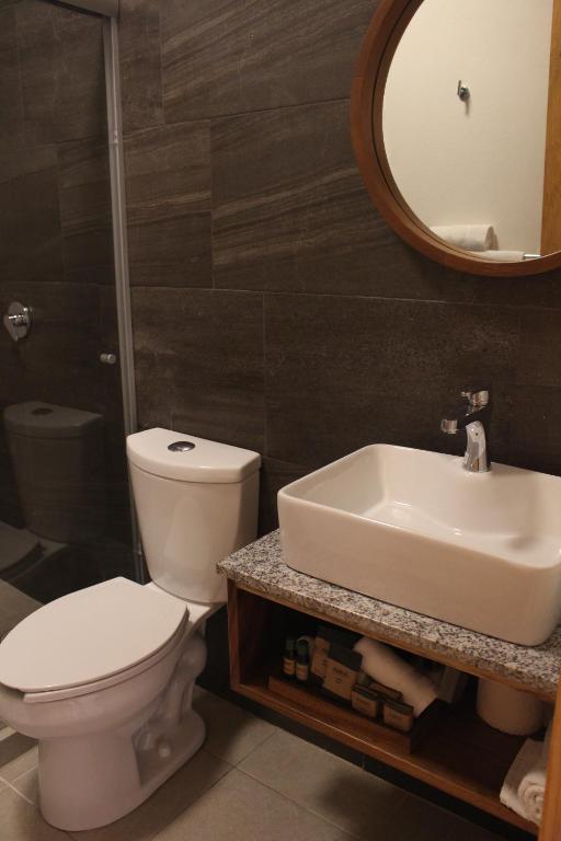 Koupelna v ubytování Hotel Quinta del Bosque
