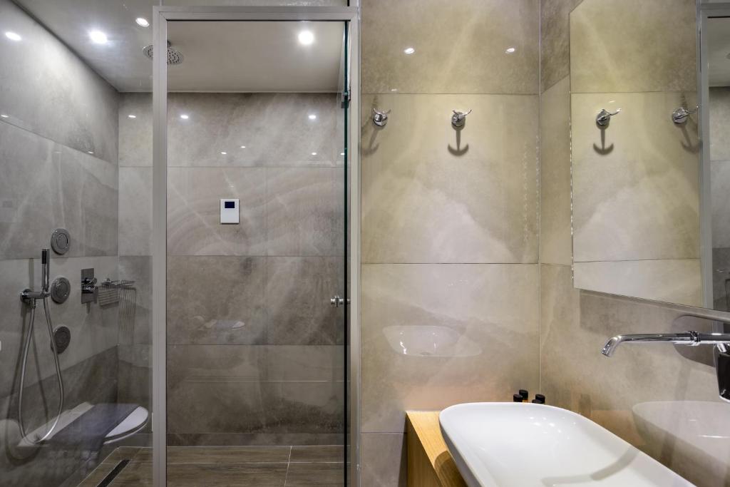 Elia Portou Luxury Residence - 19