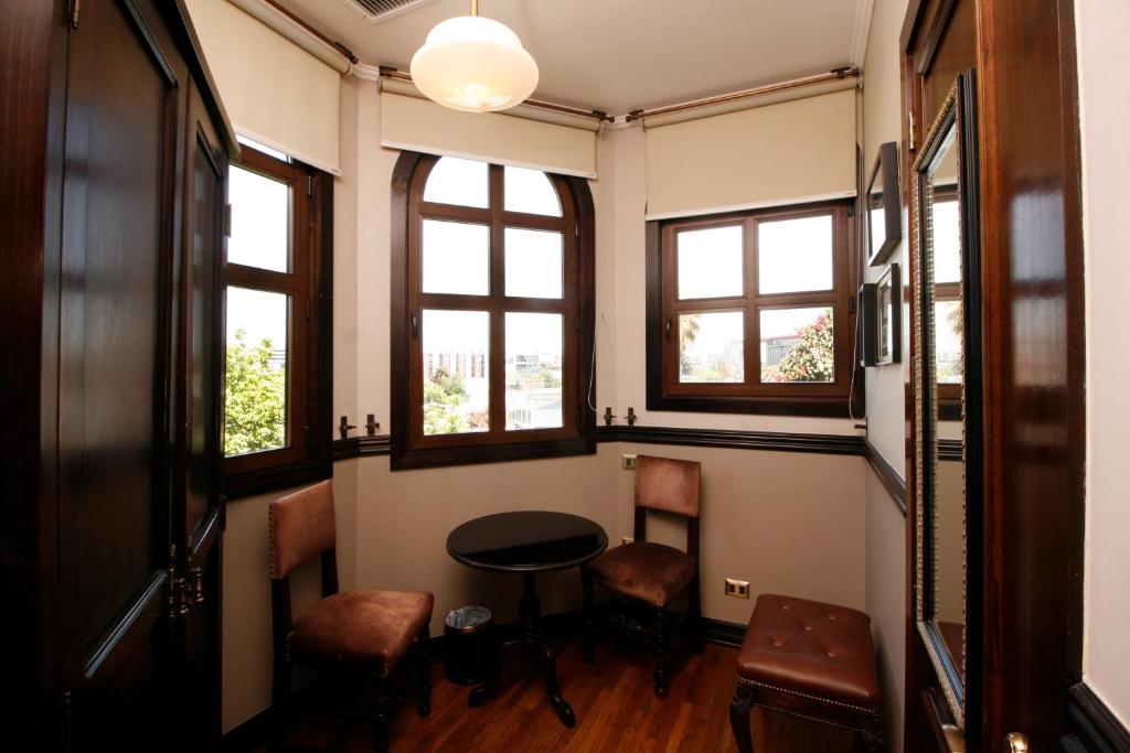 Posezení v ubytování Hotel Boutique Castillo Rojo