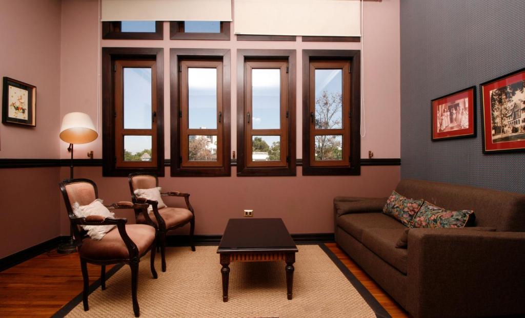 Posezení v ubytování Hotel Boutique Castillo Rojo