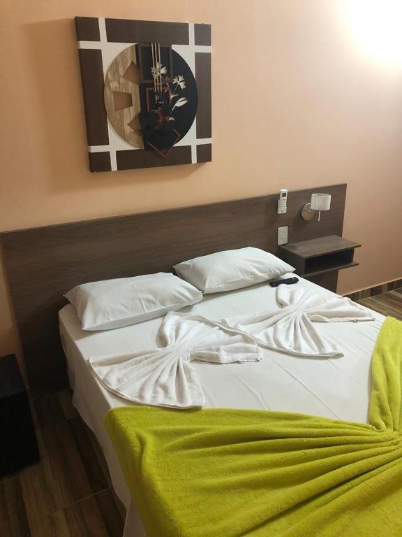  Don Charleaux Hotel