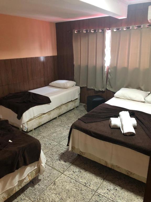  Don Charleaux Hotel