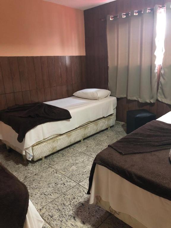  Don Charleaux Hotel
