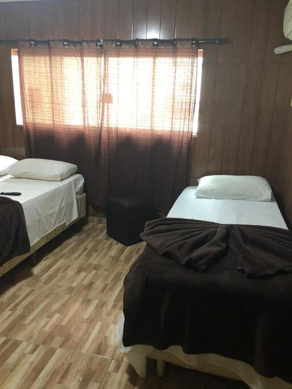  Don Charleaux Hotel