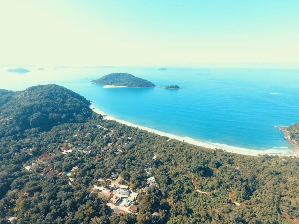  Suíte Pé na Praia Prumirim
