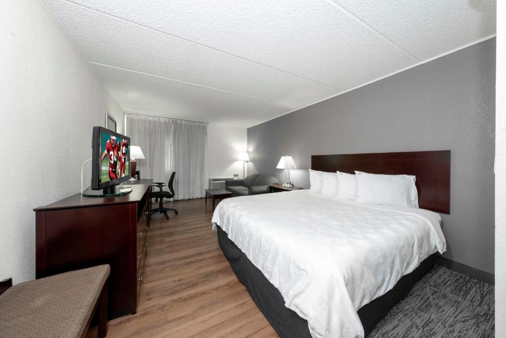 Red Roof Inn PLUS Woodbridge - Carteret - Error