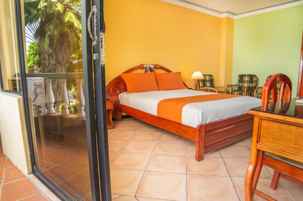 Hotel El Auca - Superior Single Room