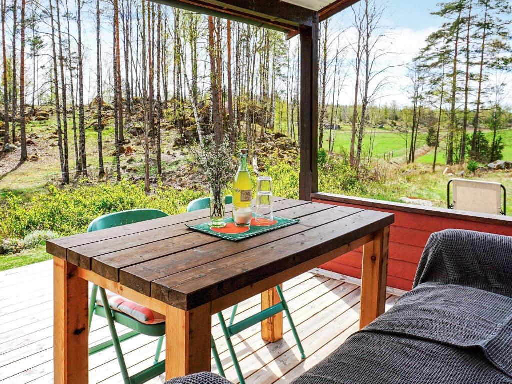 5 person holiday home in Mellösa - Vakantiehuis Met 1 Slaapkamer