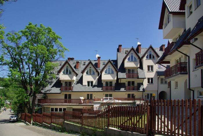 Budova, v ktorej sa apartmán nachádza