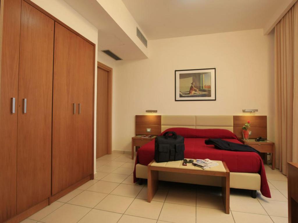 La Costiera Hotel - Double Room With King Size Bed