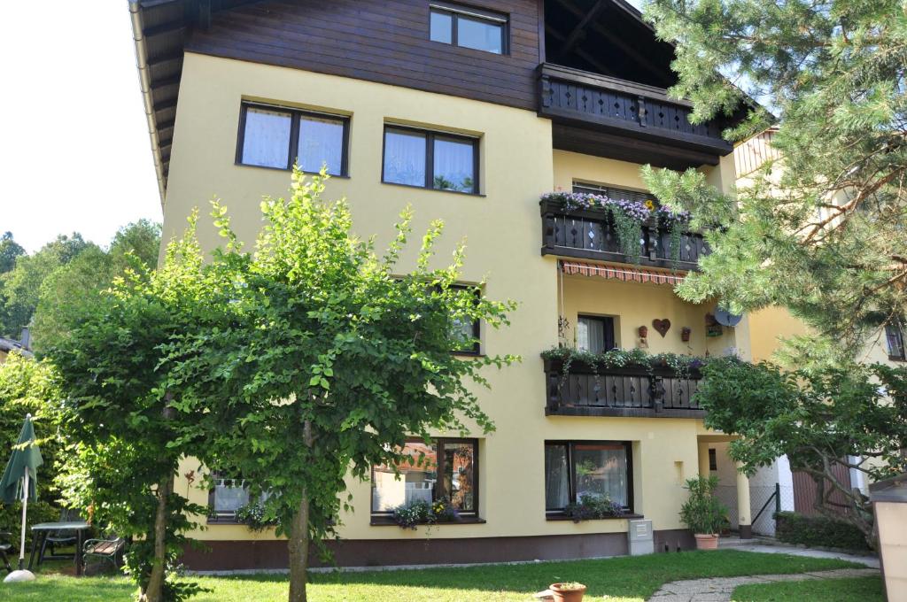 Budova, v ktorej sa apartmán nachádza
