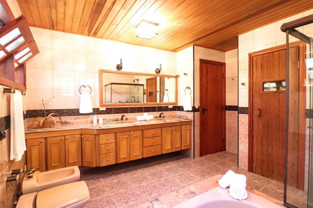  Villa Viena - Mansão em Condomínio de Luxo no Capivari