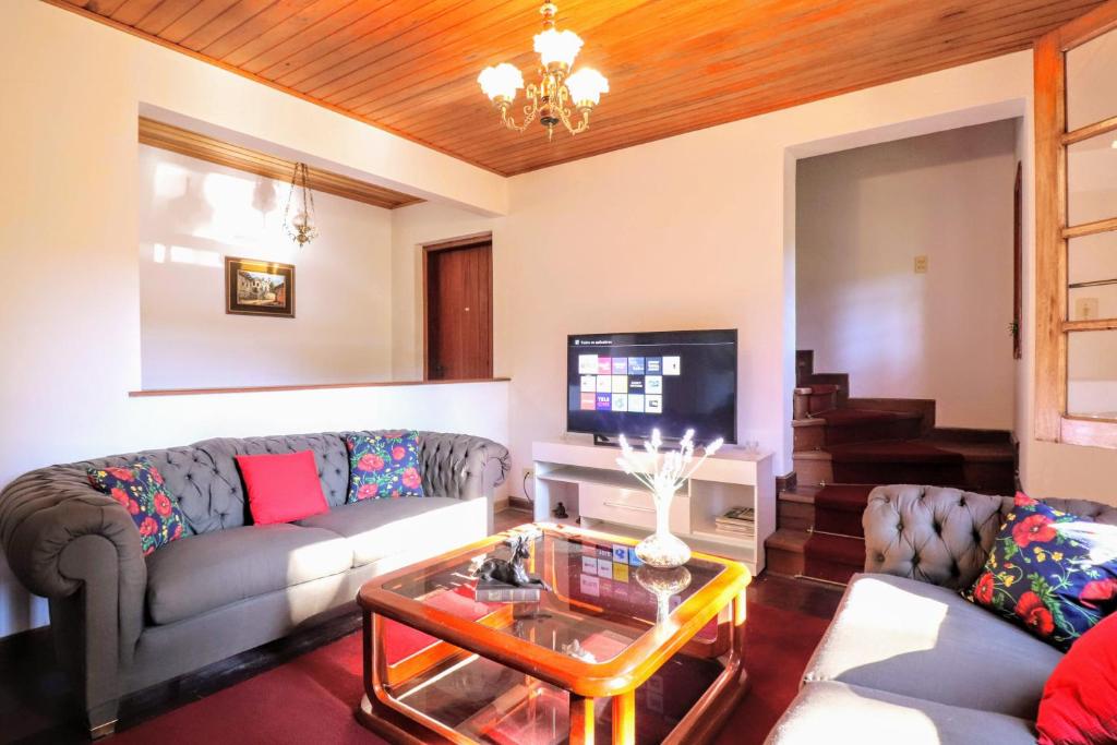 Villa Viena - Mansão em Condomínio de Luxo no Capivari