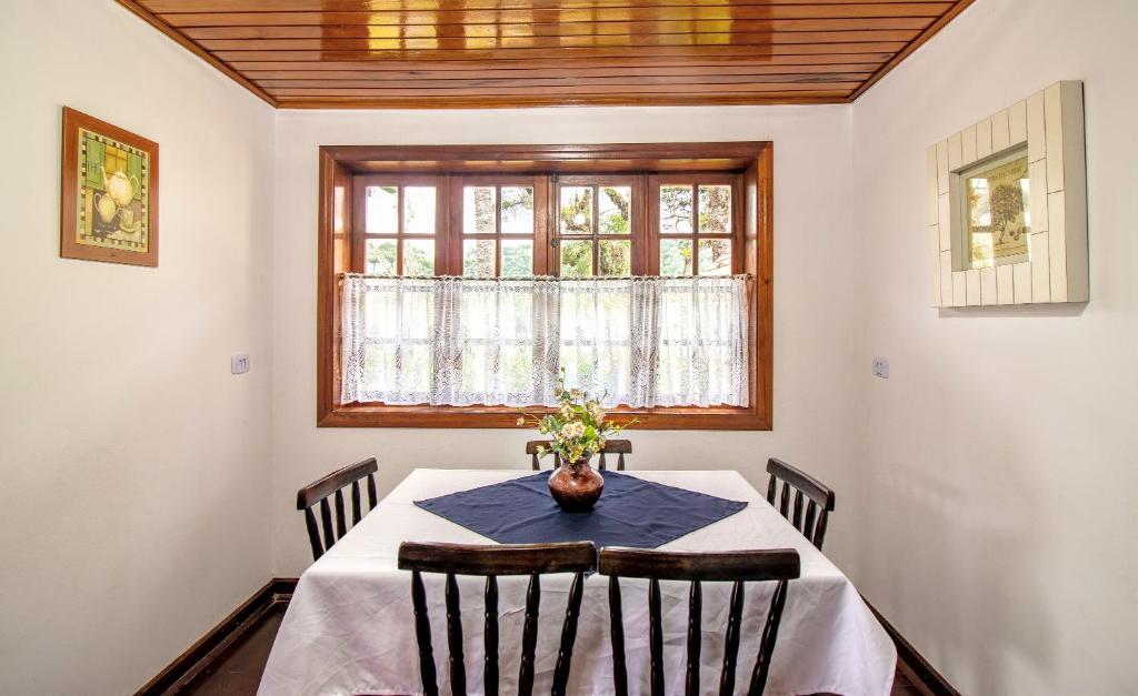  Villa Viena - Mansão em Condomínio de Luxo no Capivari