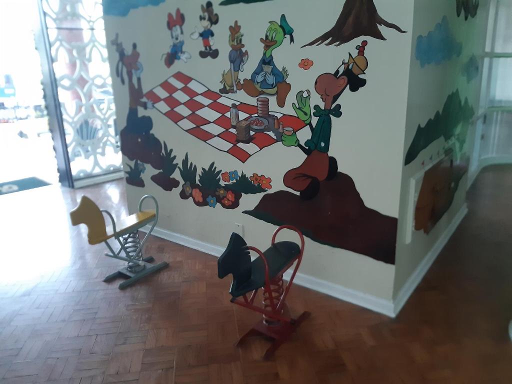  APARTAMENTO EM SANTOS EM FRENTE A PRAIA