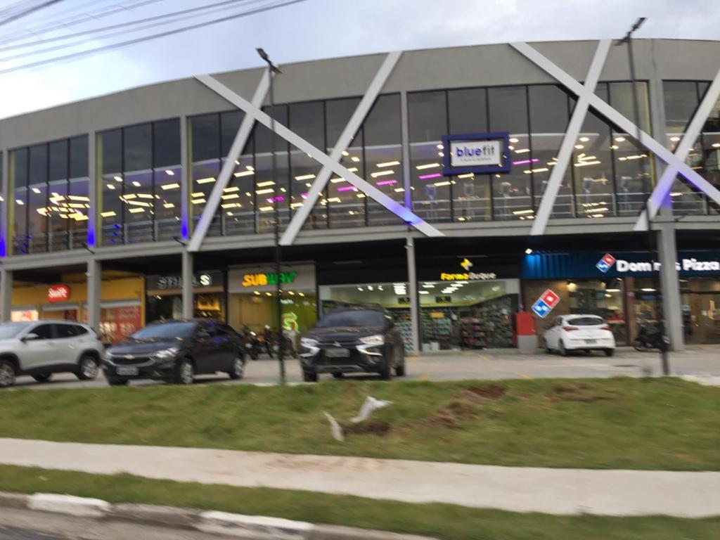  ÓTIMO Apartamento na praia da Enseada Guarujá para 04 adultos e 02 crianças com ar condicionado