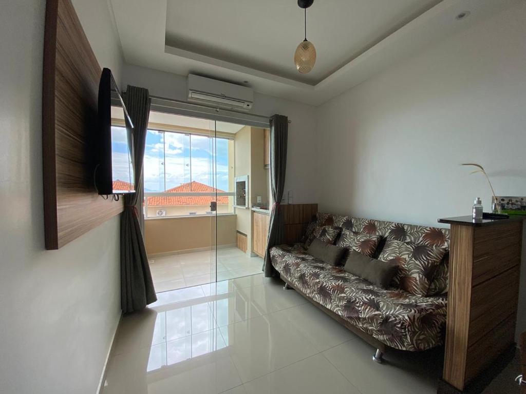  Apartamento na Praia de Palmas Residencial Solar Tabita