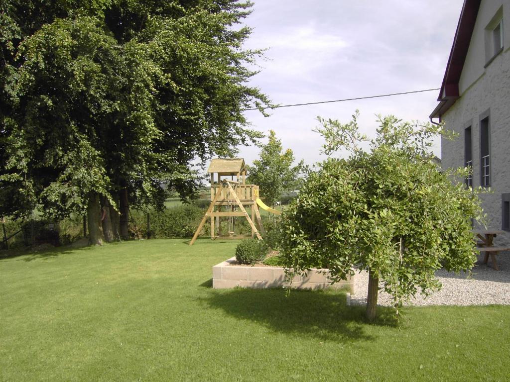 Herní místnost nebo prostor pro děti v ubytování Apartment in Halenfeld-Amel with Lake View