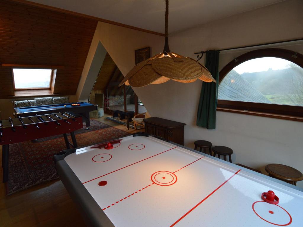 Fotografie z fotogalerie ubytování Holiday Home in Baneux with Garden & Games v destinaci Lierneux