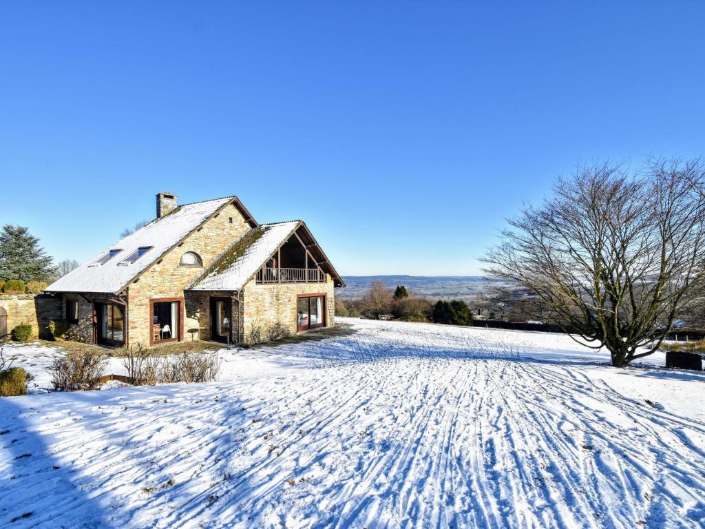 Holiday Home in Baneux with Garden & Games v zimě