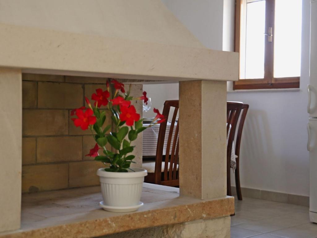 Fotografie z fotogalerie ubytování Adorable stone house with terrace,20m distant from beach ! v destinaci Lumbarda
